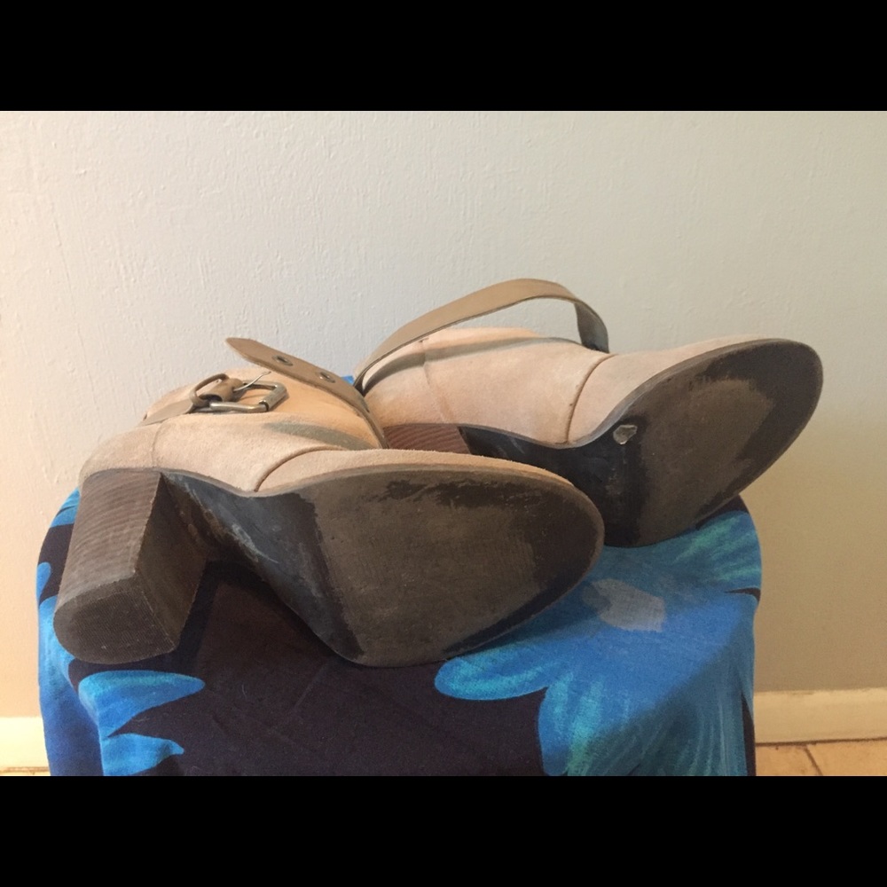 Jessica Simpson booties - Picture 2 of 5